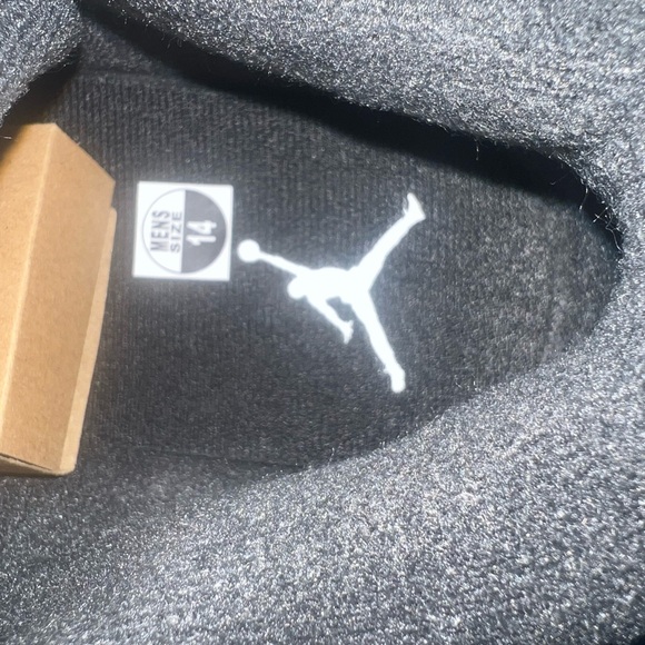 Air Jordan 4 RM – Men’s Size 14 (Black/White) - Picture 8 of 9